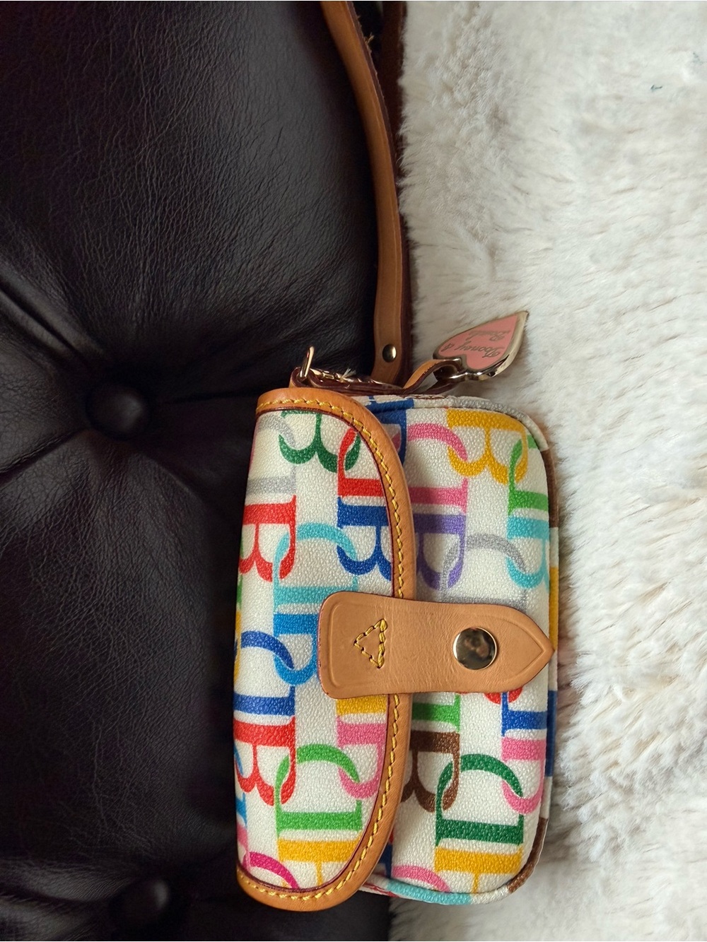 Dooney & Bourke Multicolor Signature Canvas Wristlet GUC - Picture 3 of 4